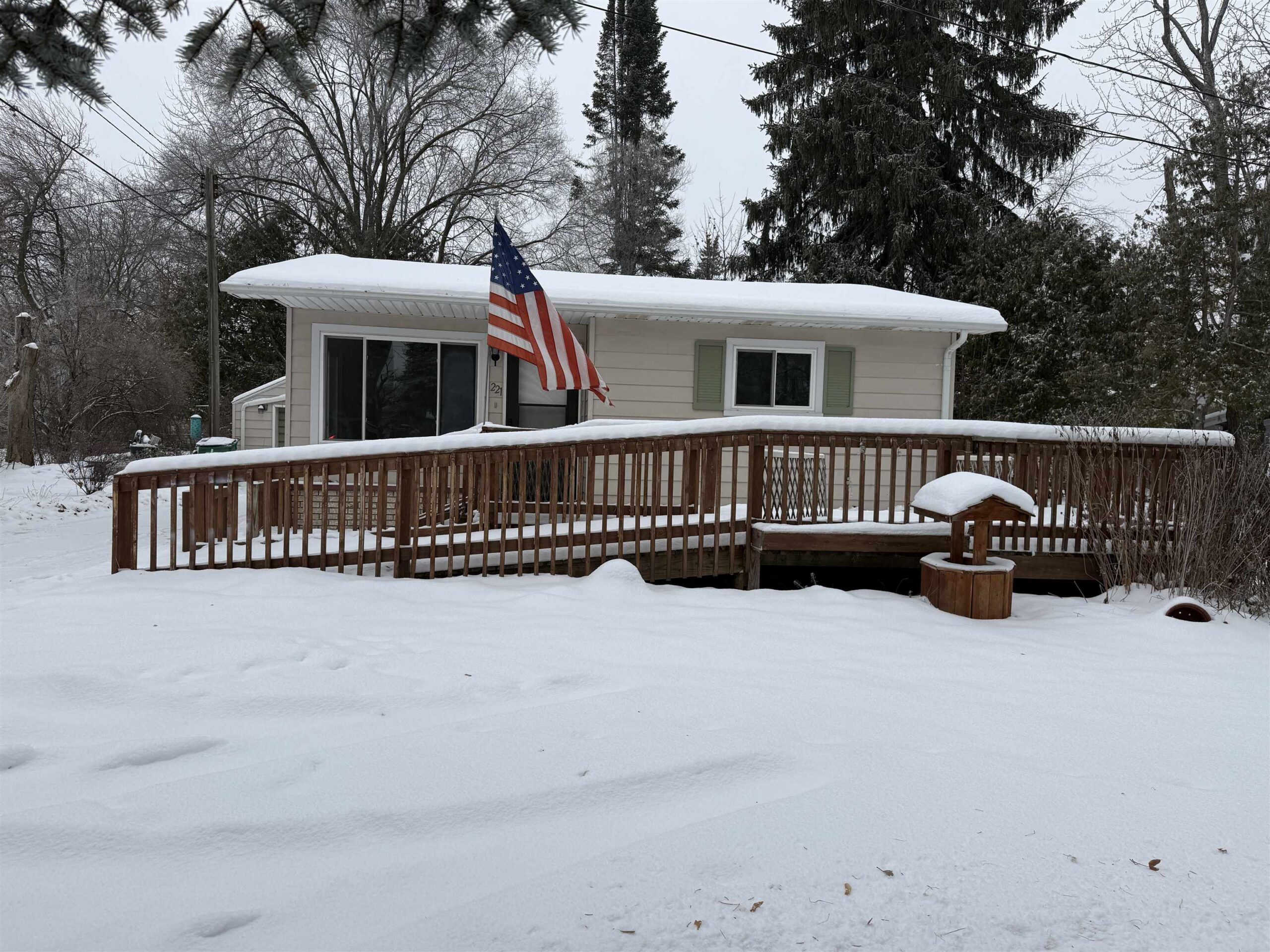 221 Antler, Gladwin, MI