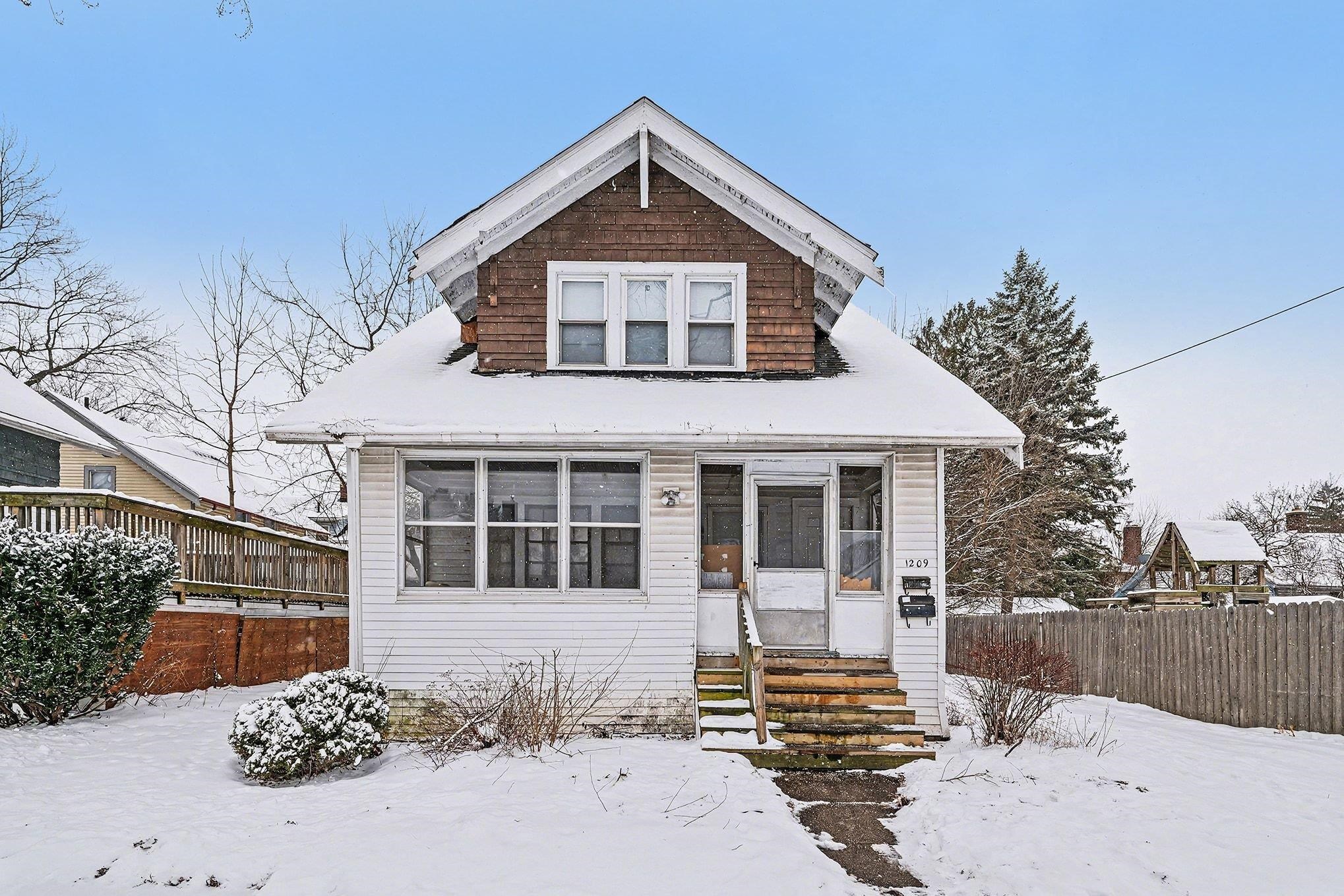 1209 Union, Saginaw, MI