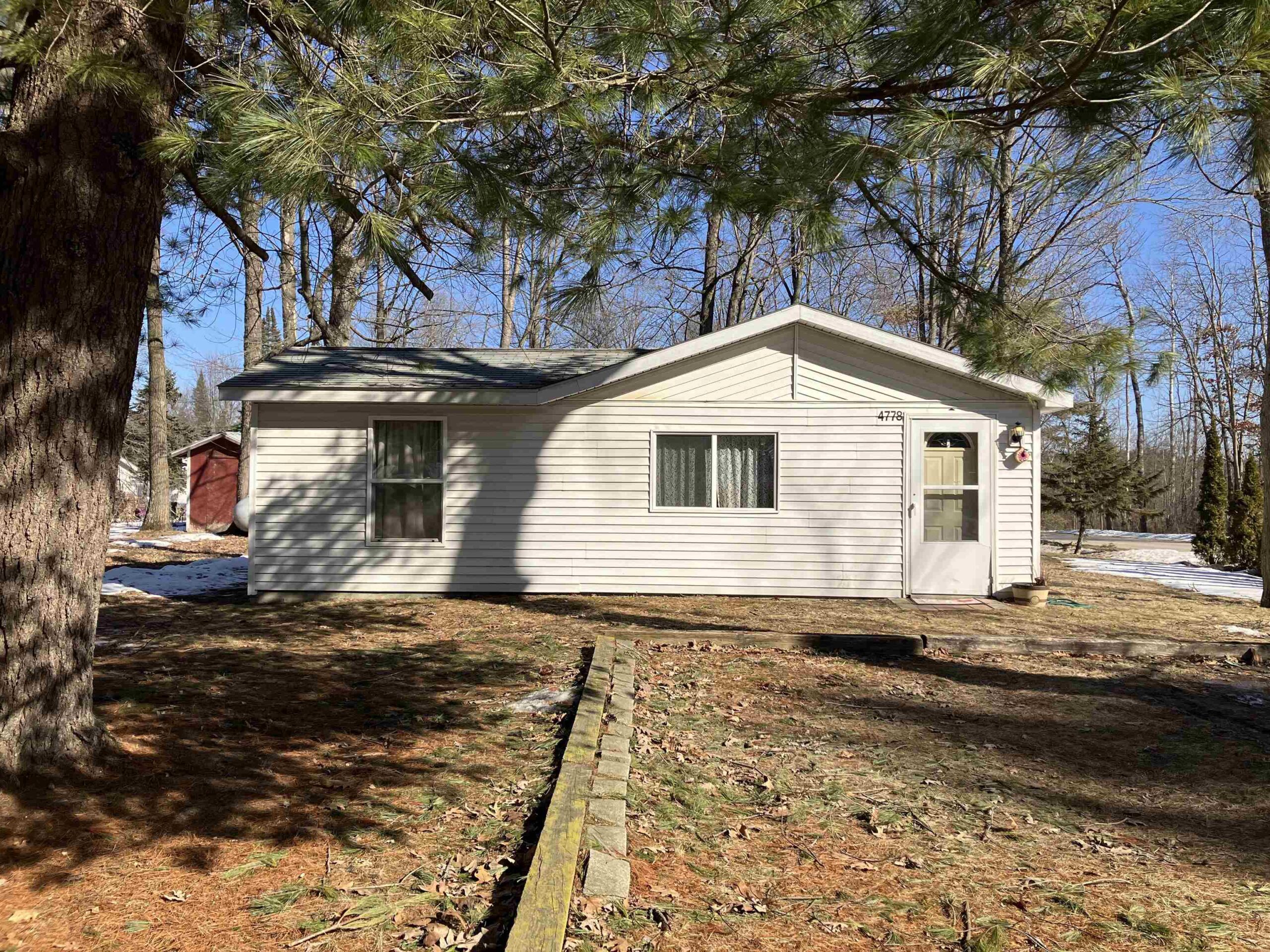 4778 Maplewood, Harrison, MI