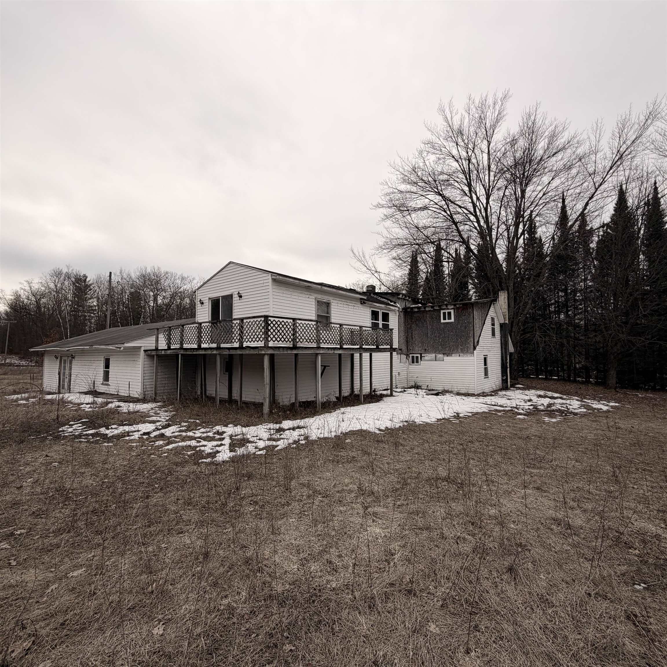 1340 Harding, Harrison, MI