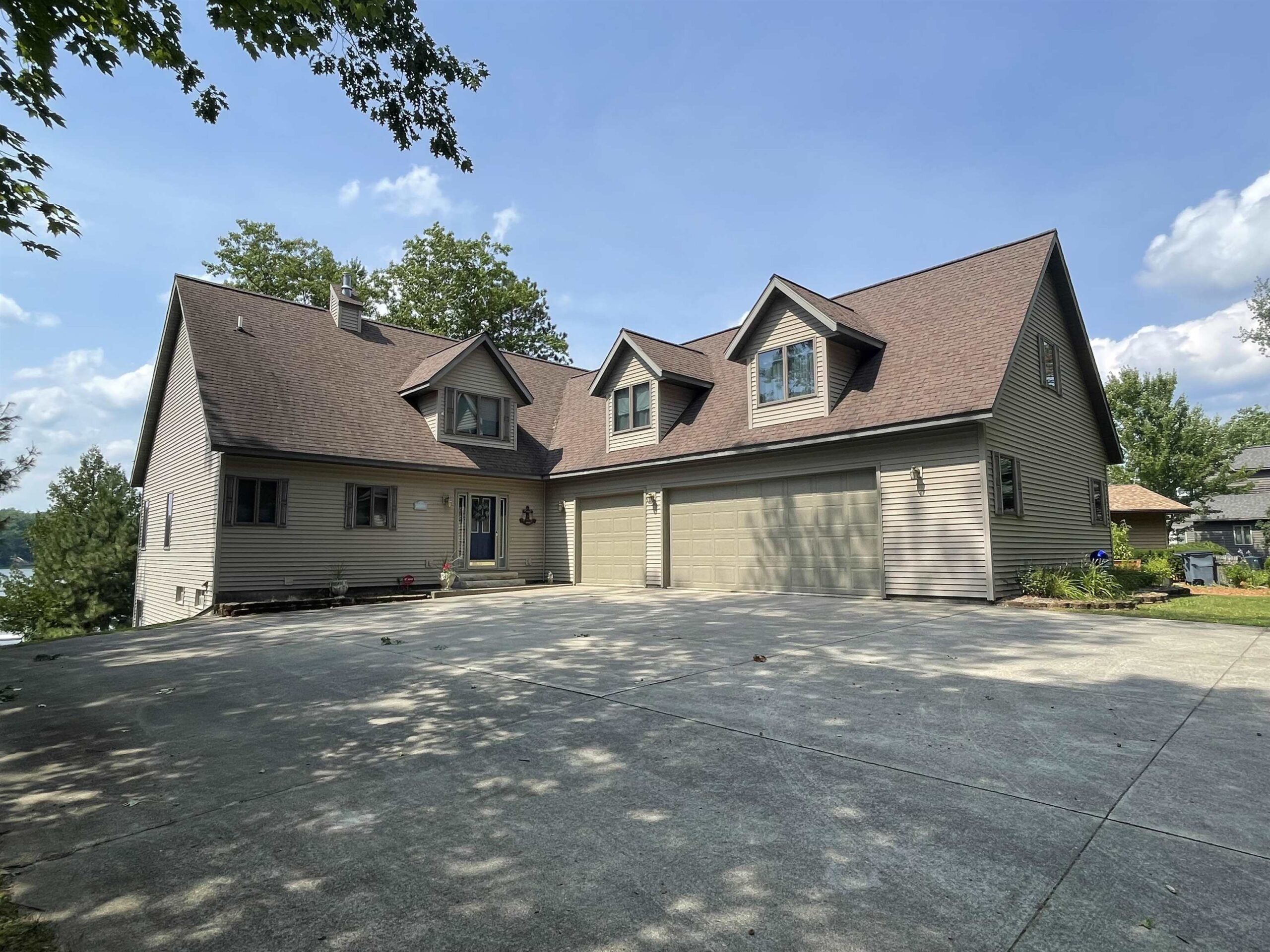 5685 Shirley Ann, Harrison, MI