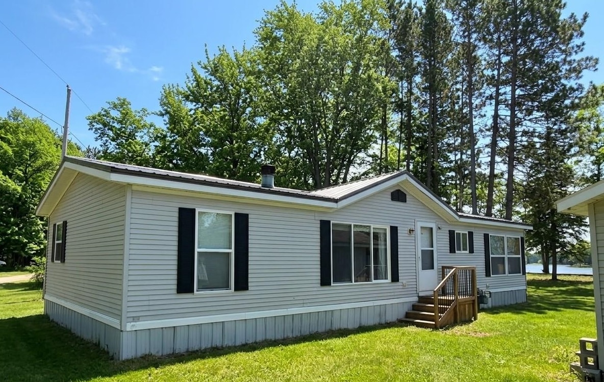 350 Lincoln, Lake, MI