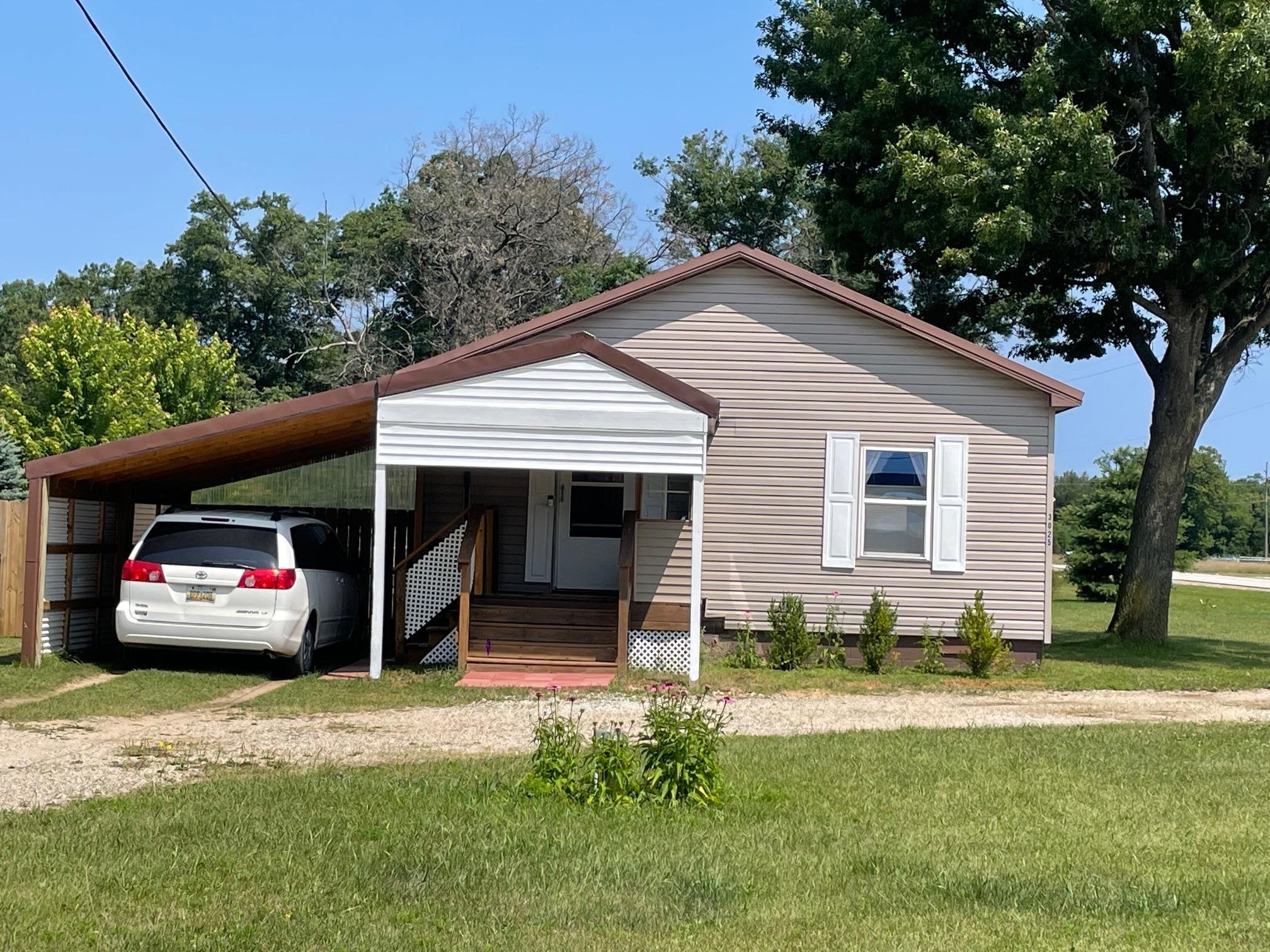 3025 Rodgers, Harrison, MI