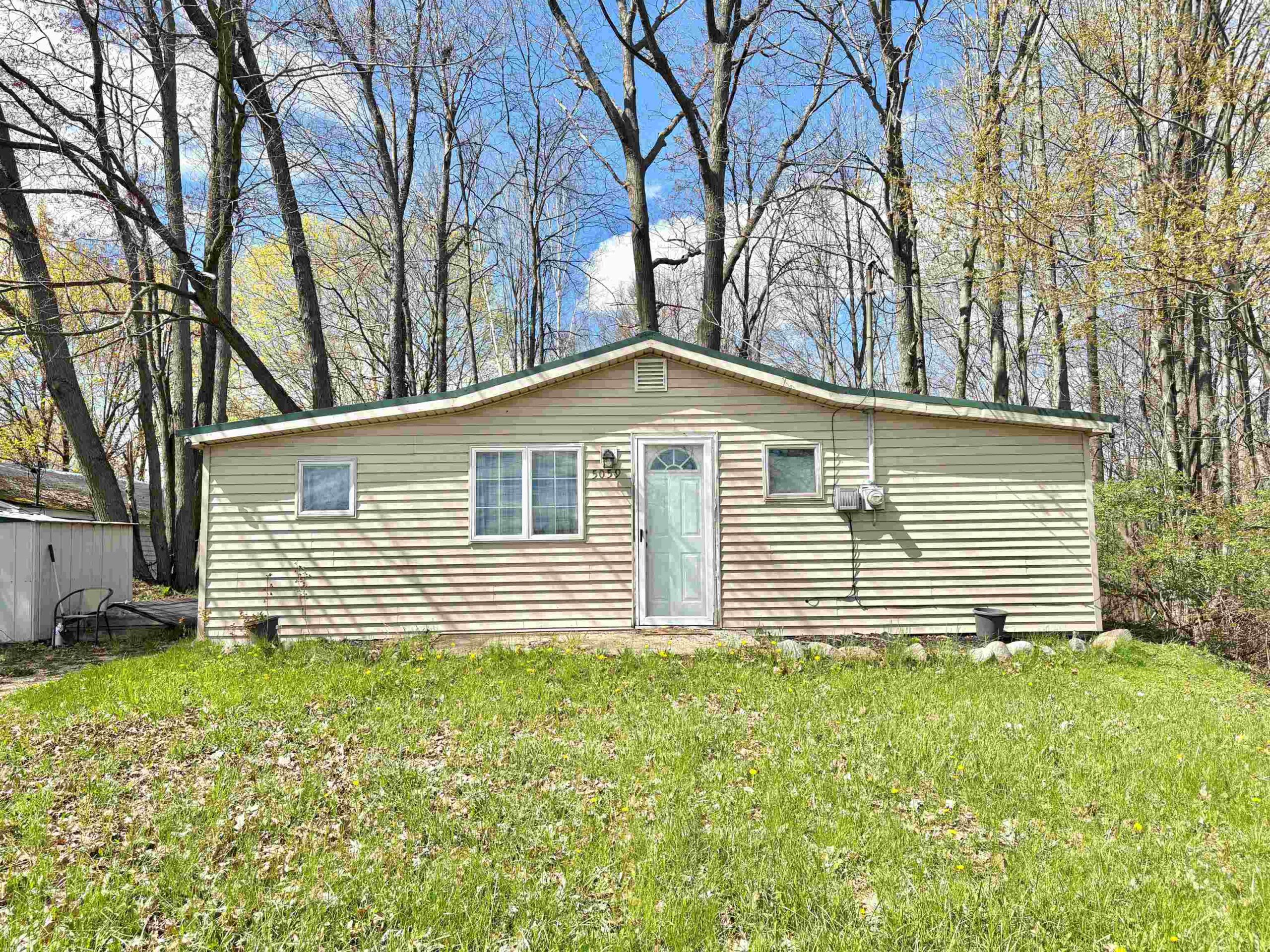 5059 Half Moon, Lake, MI