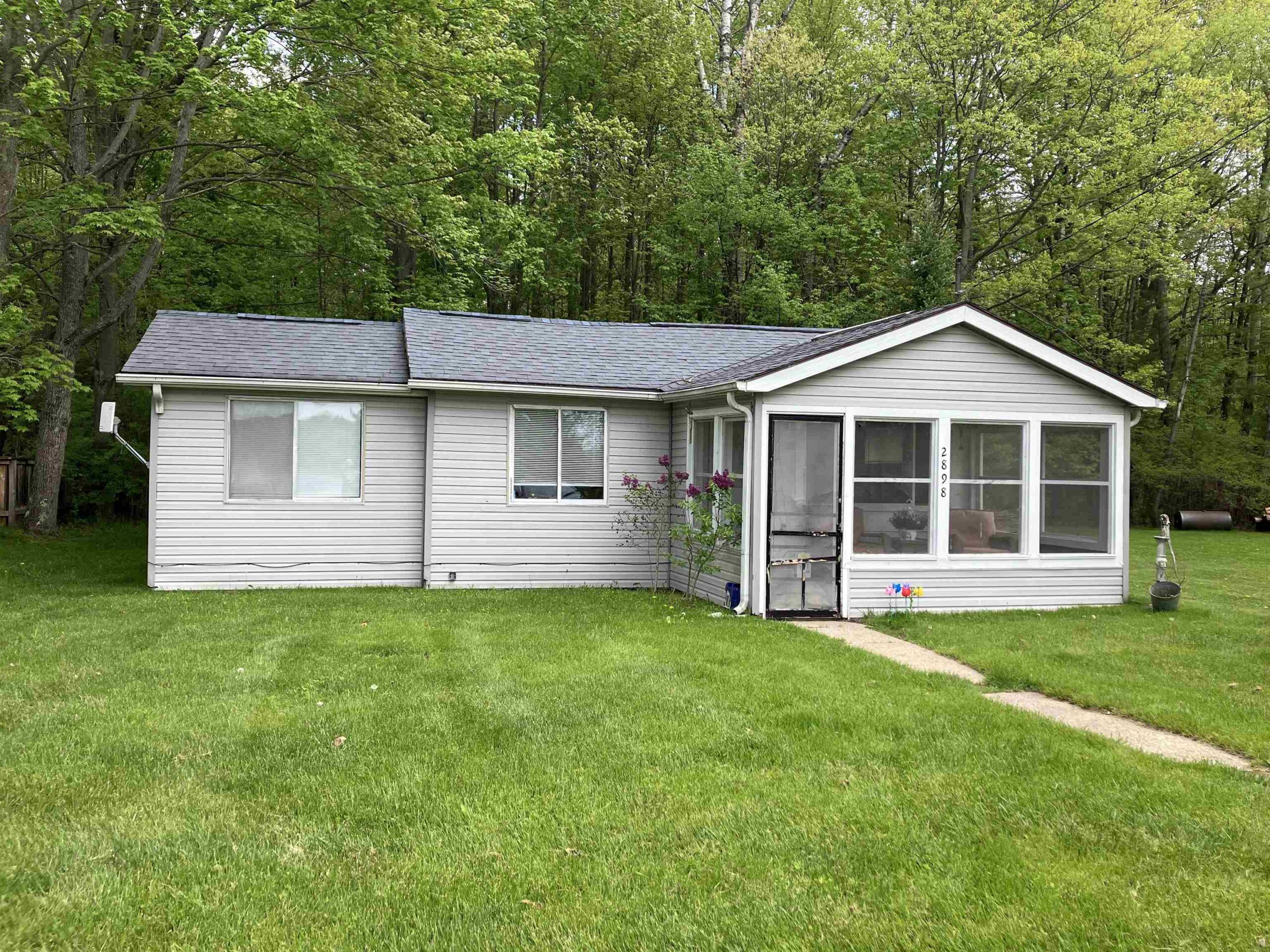 2898 Lakeshore, Gladwin, MI