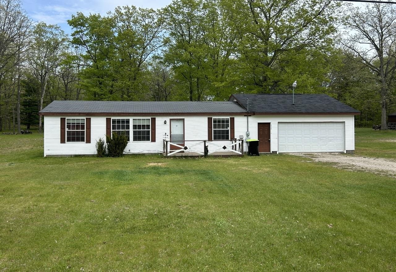 6320 Elk Lake, Gladwin, MI