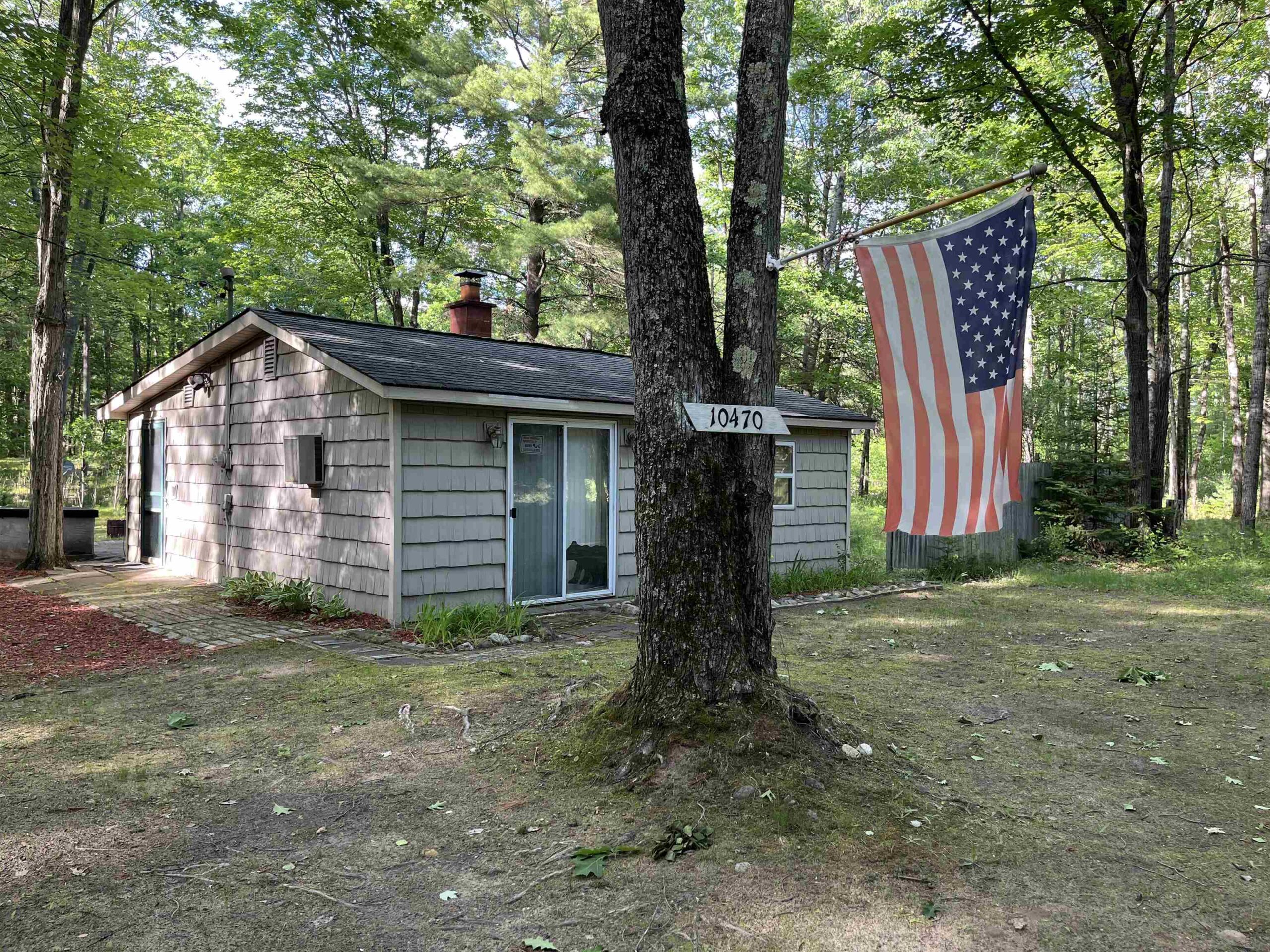 10470 Cedar, Lake, MI