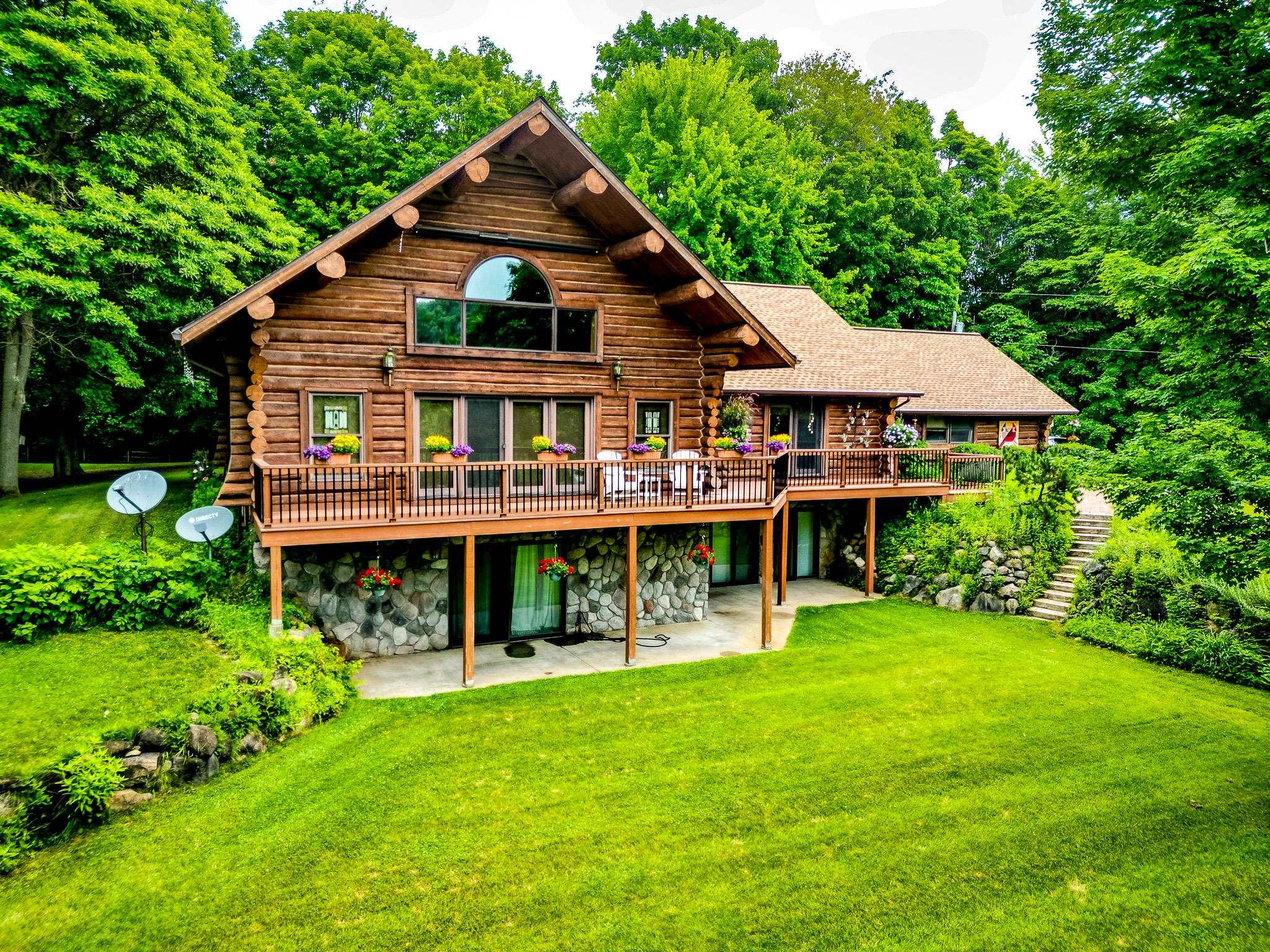 24486 6th, Gobles, MI